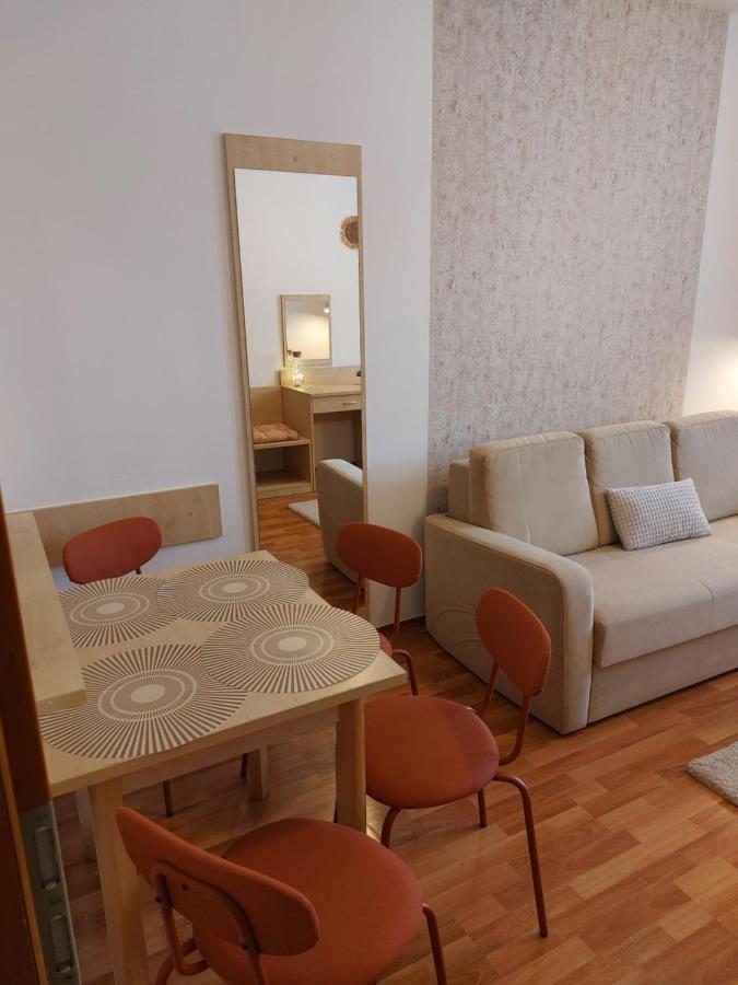 Myrelax Apartment - Hajdúszoboszló Eksteriør bilde