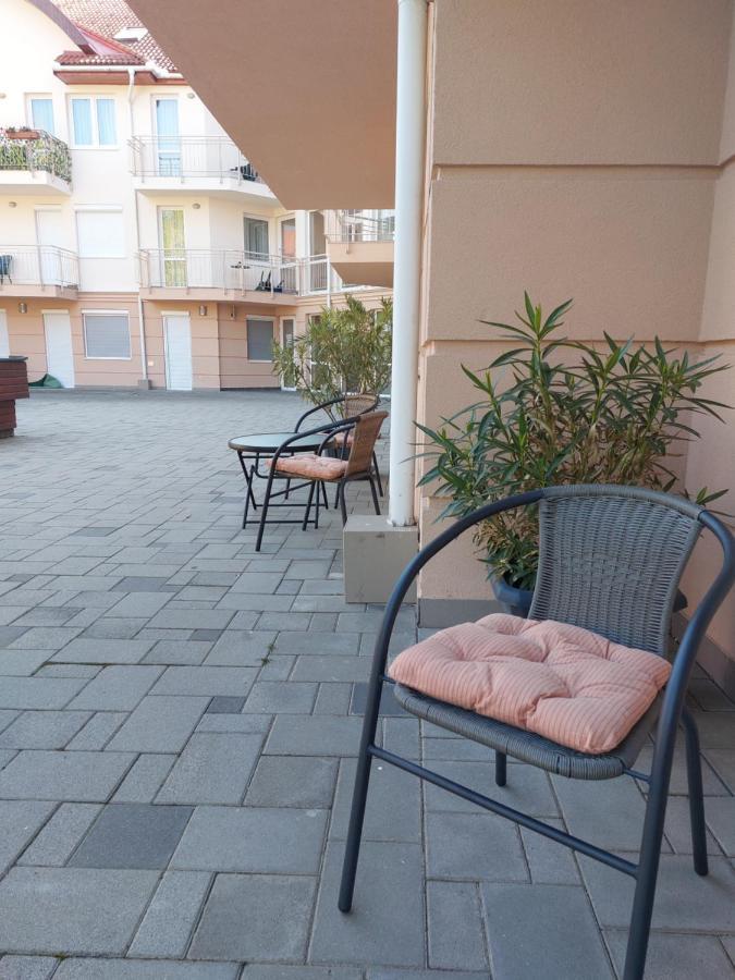 Myrelax Apartment - Hajdúszoboszló Eksteriør bilde